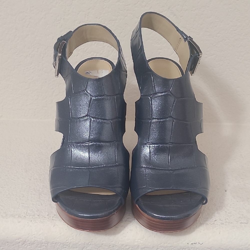 Michael Kors Navy  Noelle Platform Sandals